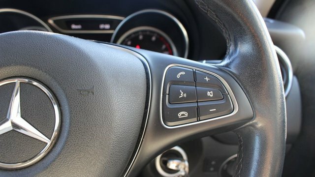 Mercedes-Benz GLA Class Gla200 Se Executive Suv Black #6