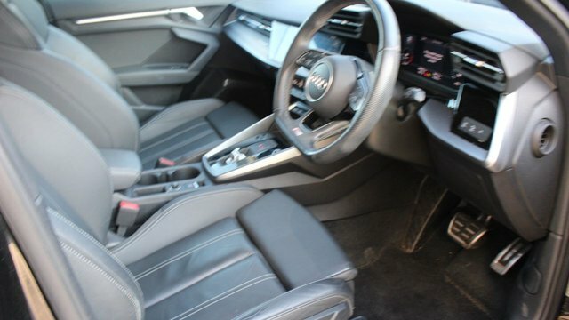 Audi A3 Tfsi 30 S Line Black #5