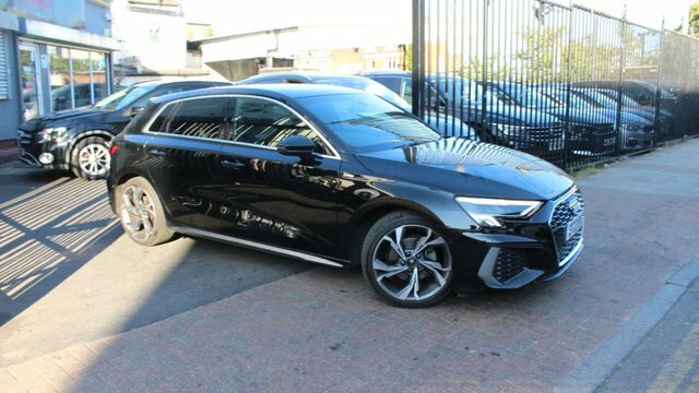 Audi A3 Tfsi 30 S Line Black #2