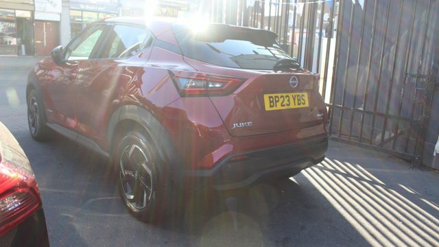 Nissan Juke N-connecta Suv Red #6