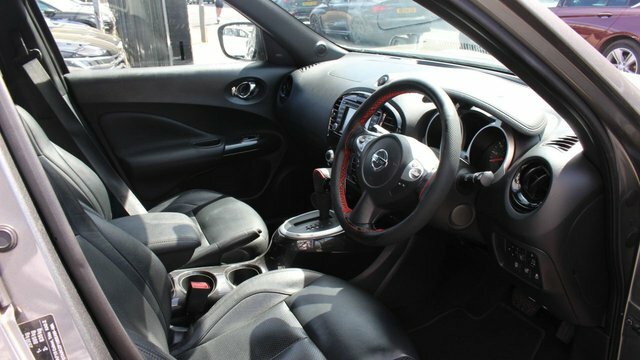 Nissan Juke Tekna Suv Grey #3