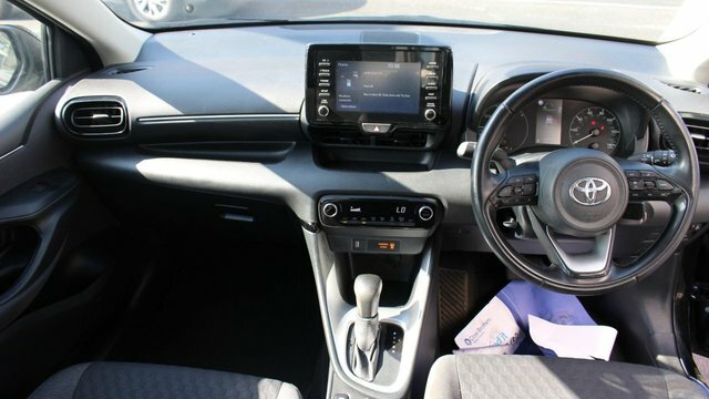 Toyota Yaris Vvt-h Icon Hatchback Black #2