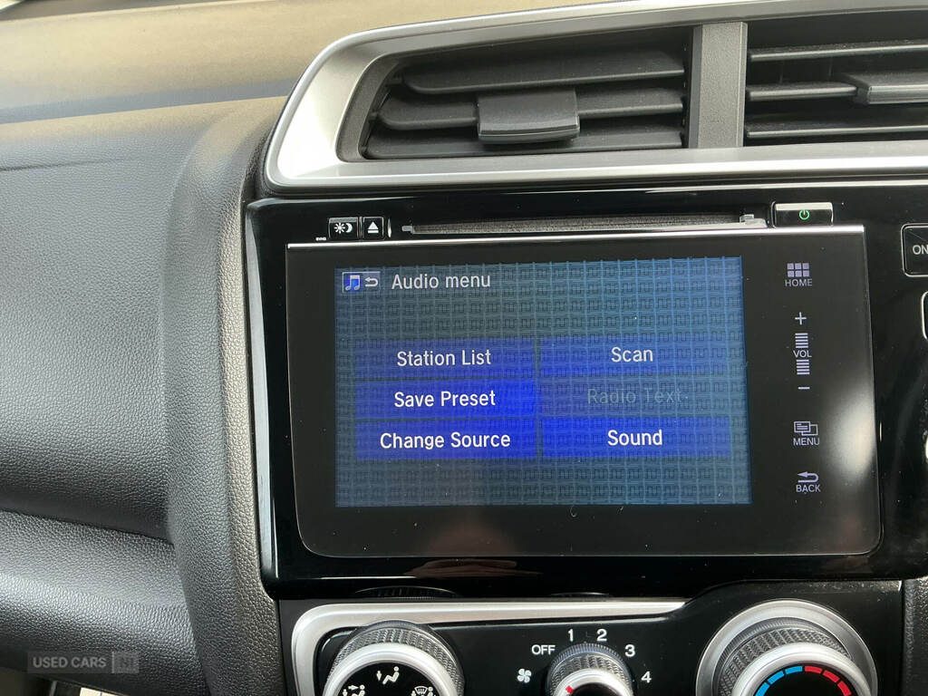 Honda Jazz 1.3 I-vtec Se 7 Service Stamps - Cd Player Grey #14