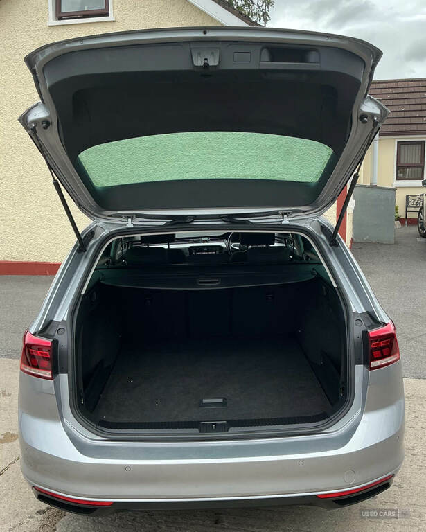 Volkswagen Passat 2.0 Tdi Evo Scr Se Nav Dsg Silver #5