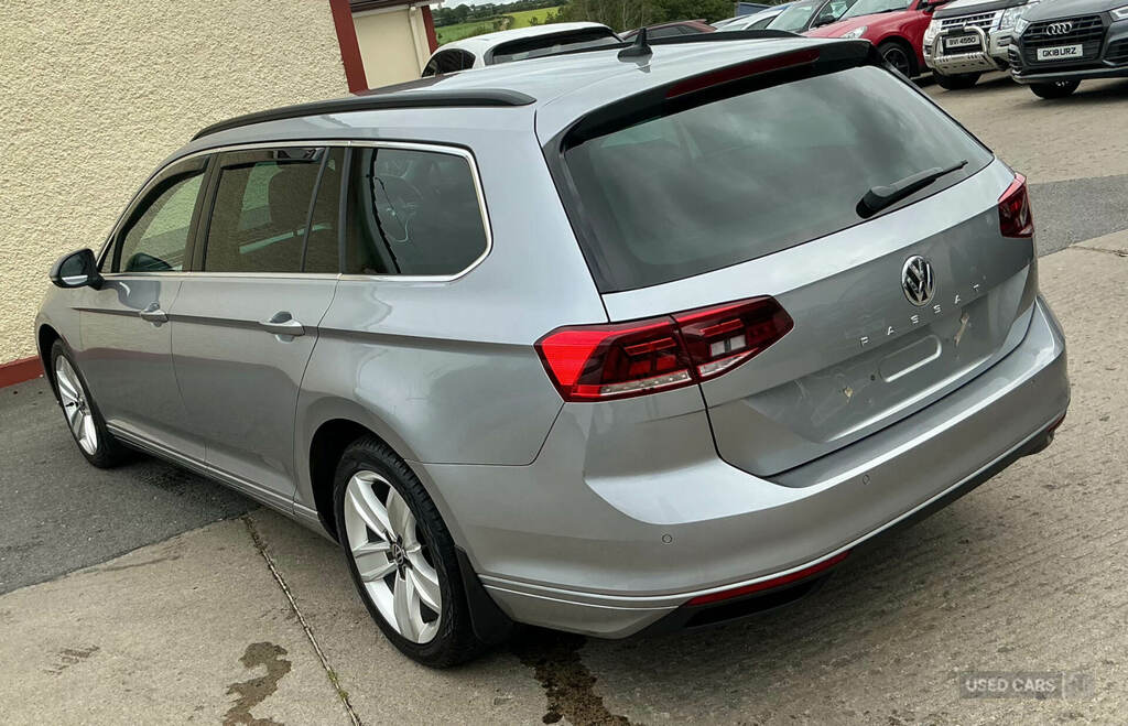 Volkswagen Passat 2.0 Tdi Evo Scr Se Nav Dsg Silver #3