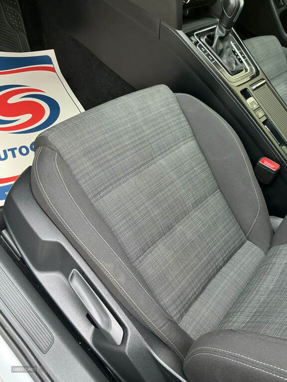 Volkswagen Passat Volkswagen Passat Estate Sel 2.0 Tdi Evo 150Ps 6-S Grey #24