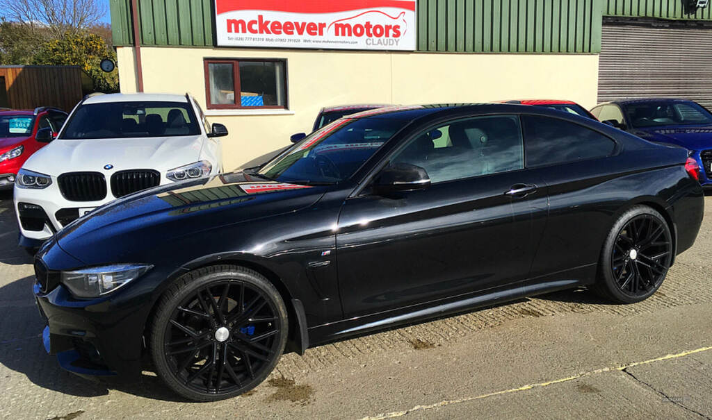 BMW 4 Series 420D 190 M Sport Professional Media Black #3