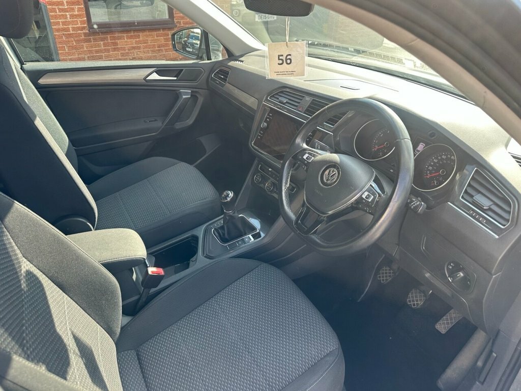 Volkswagen Tiguan Allspace 1.5L Match Grey #4