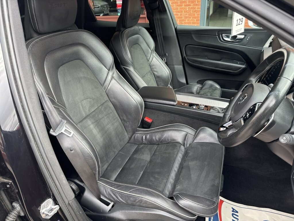 Volvo XC60 2L R-design NH19APY Black #5