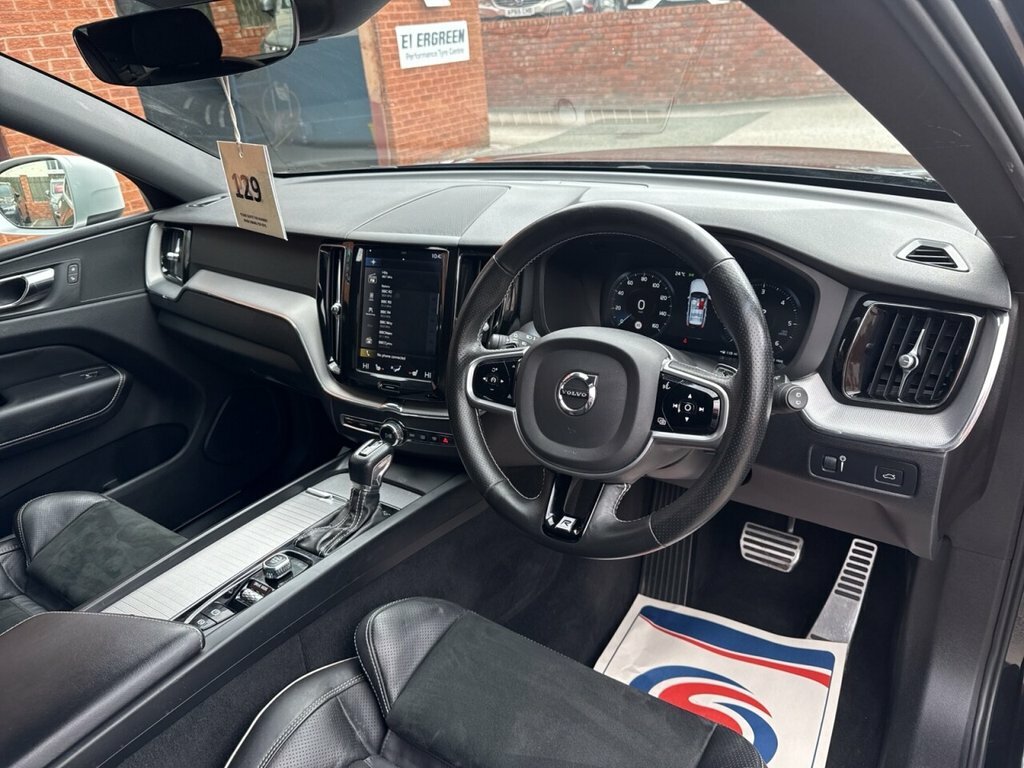 Volvo XC60 2L R-design NH19APY Black #4