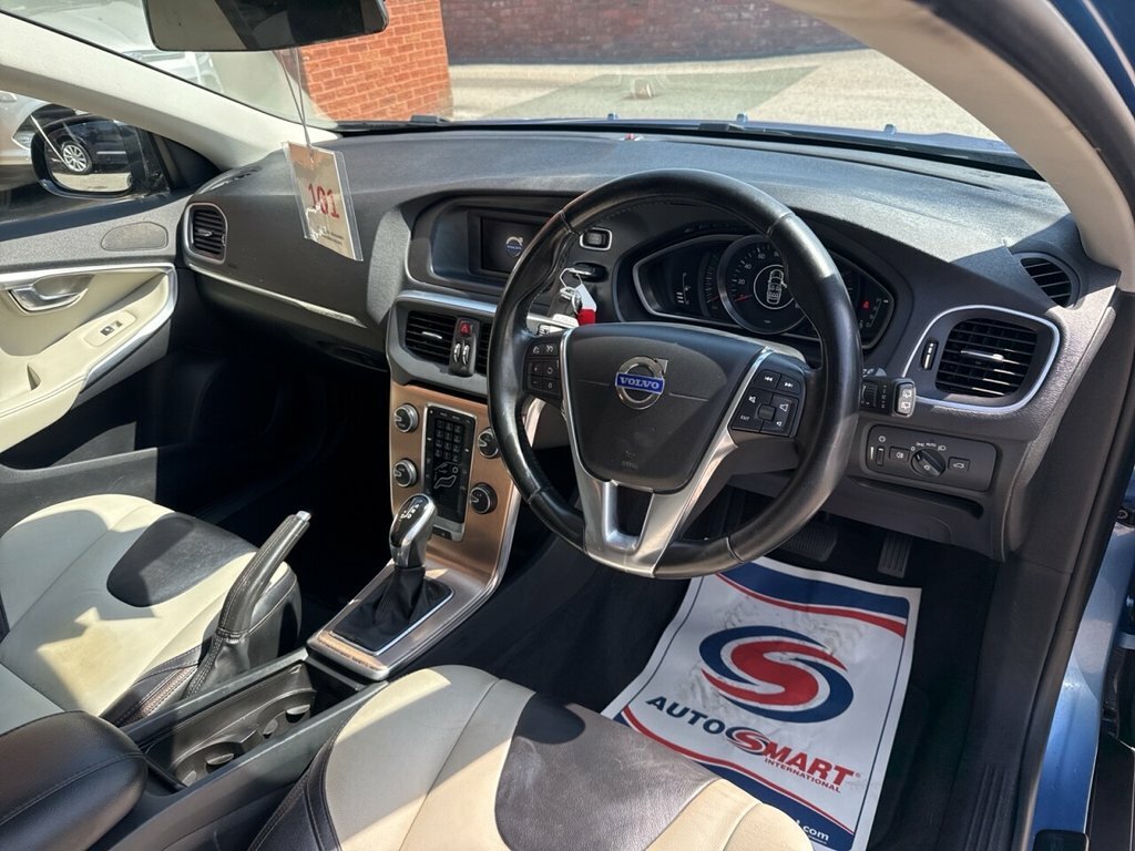 Volvo V40 Cross Country 1.6L Lux Blue #5