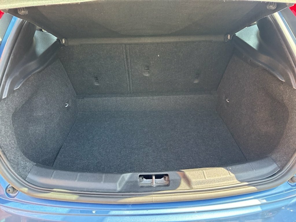 Volvo V40 Cross Country Hatchback Red #17
