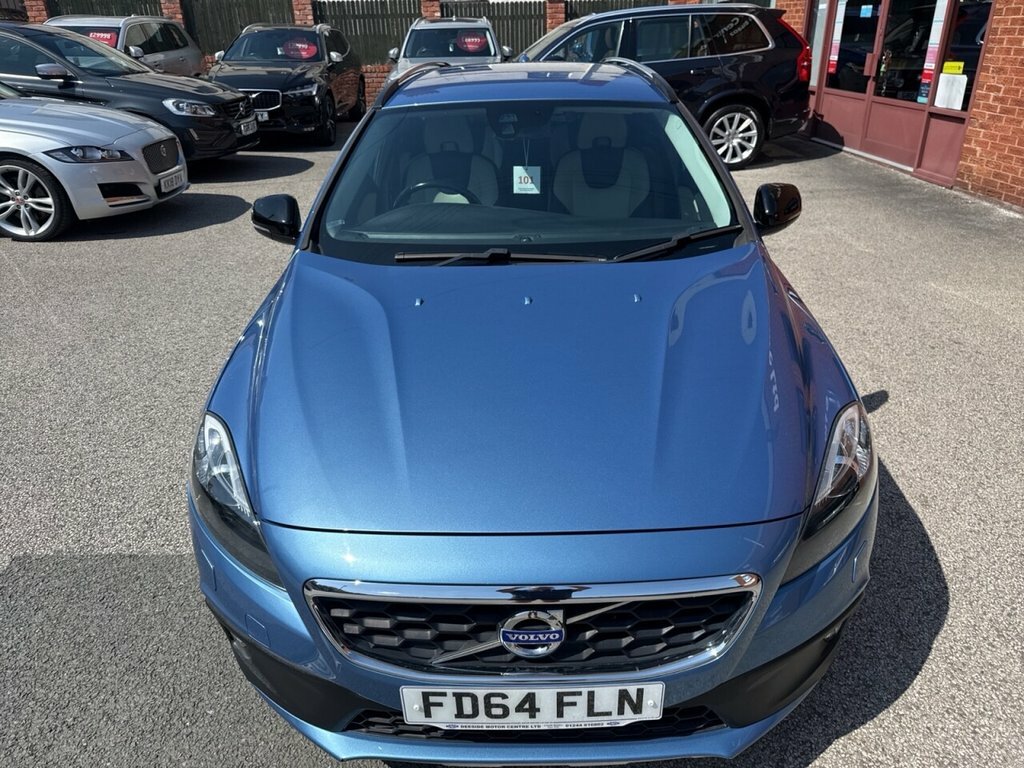 Volvo V40 Cross Country Hatchback Red #44