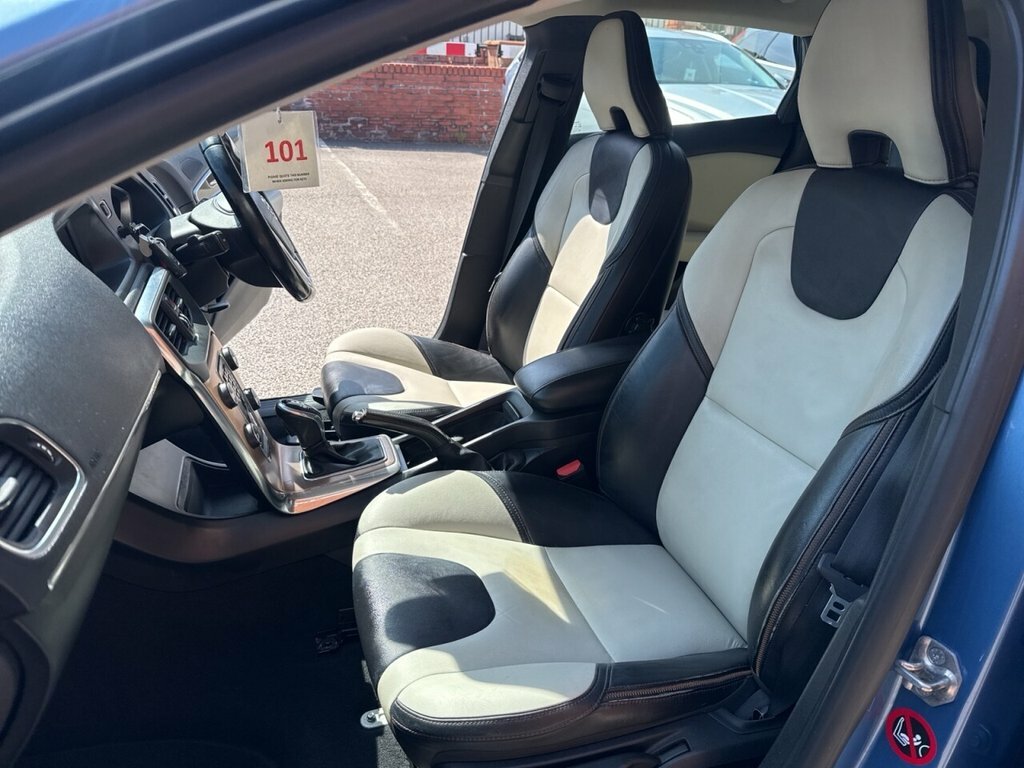 Volvo V40 Cross Country 1.6L Lux Blue #6