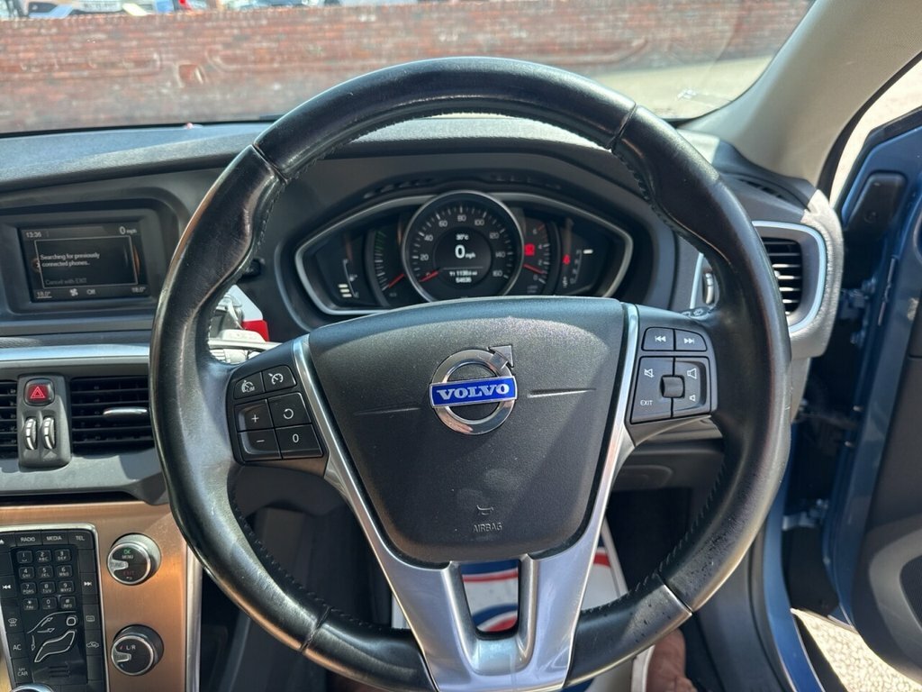 Volvo V40 Cross Country Hatchback Red #29