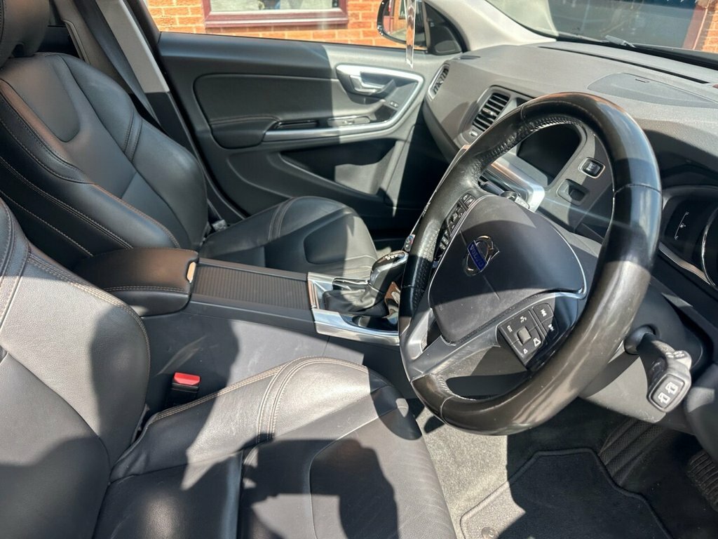 Volvo V60 Cross Country Lux Nav Grey #15