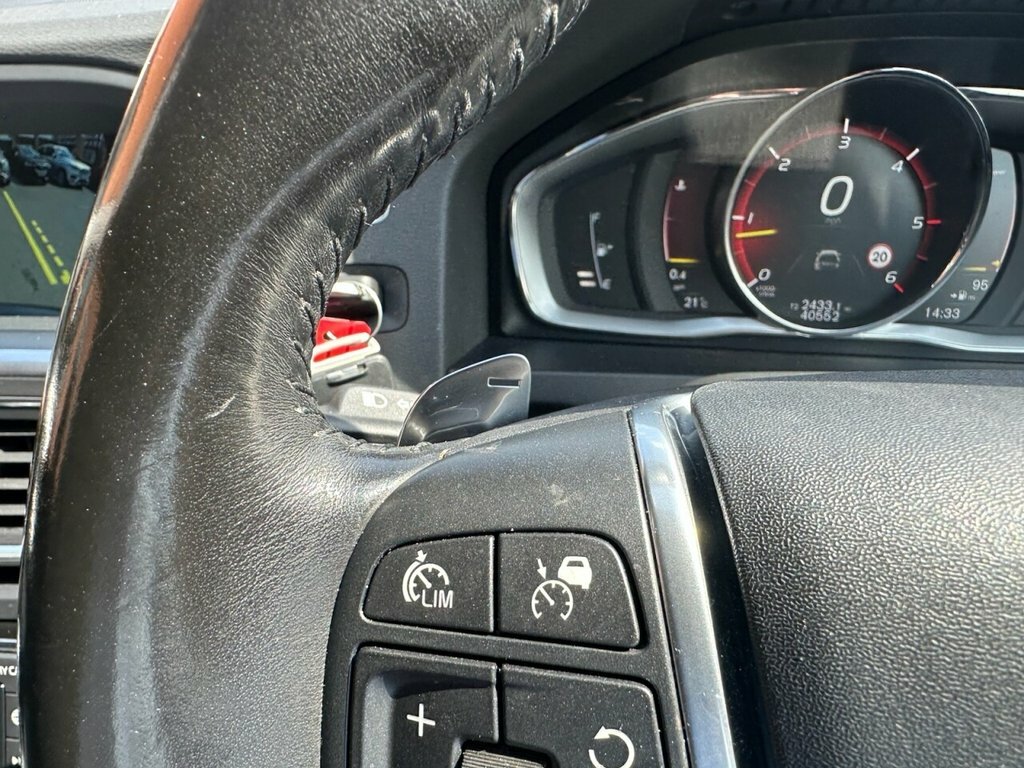 Volvo V60 Cross Country Lux Nav Grey #44