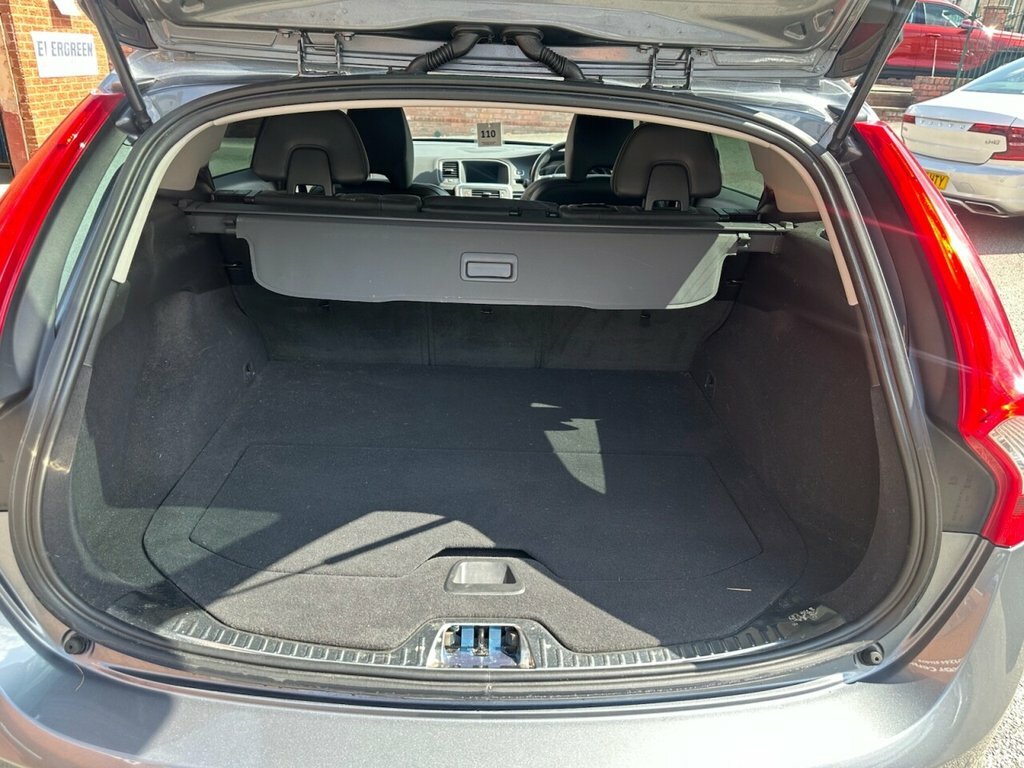 Volvo V60 Cross Country Lux Nav Grey #27