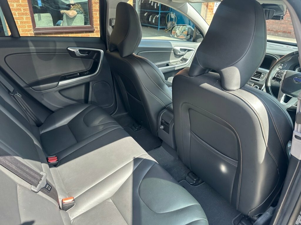 Volvo V60 Cross Country Lux Nav Grey #23