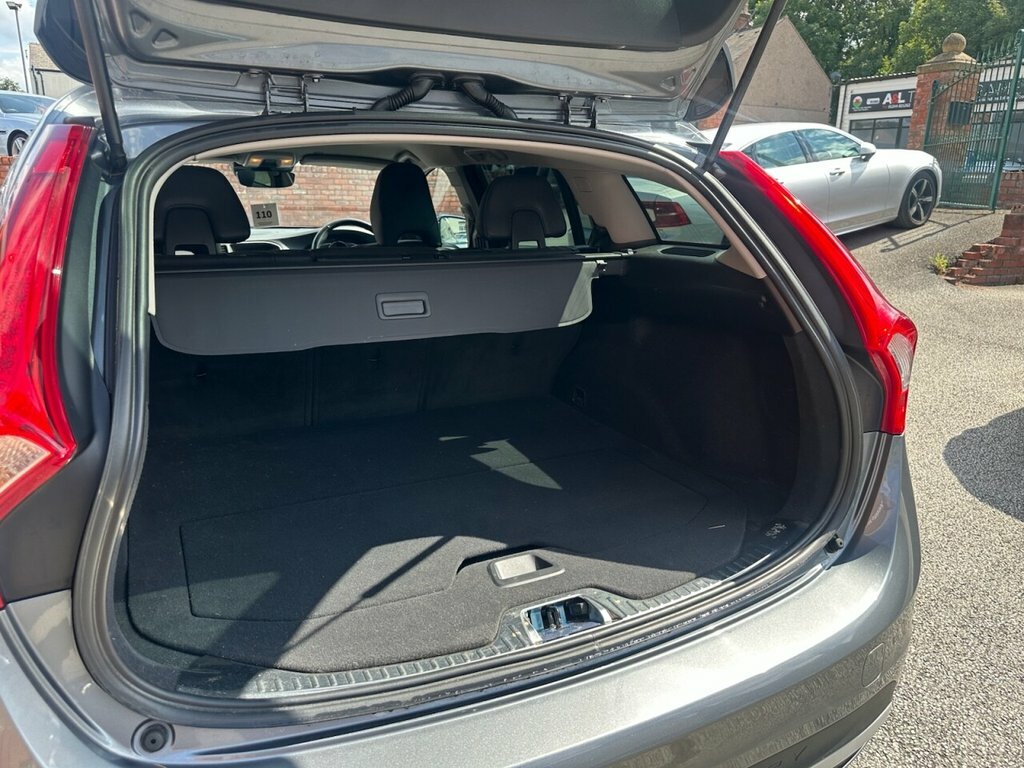 Volvo V60 Cross Country Lux Nav Grey #29
