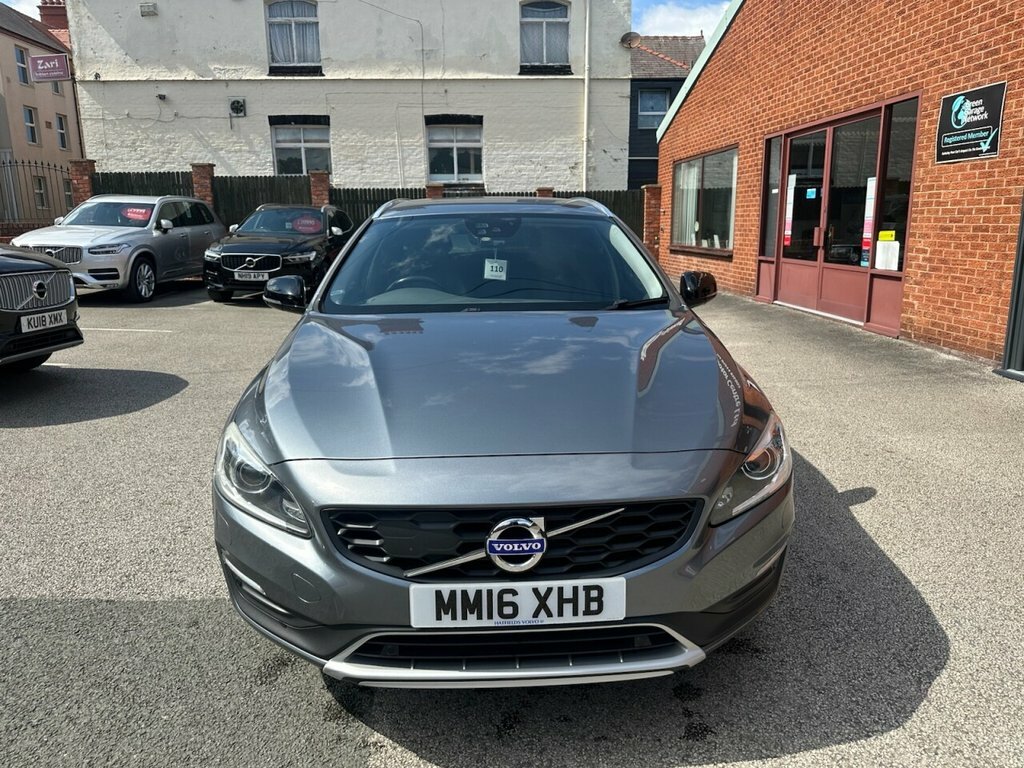 Volvo V60 Cross Country Lux Nav Grey #37