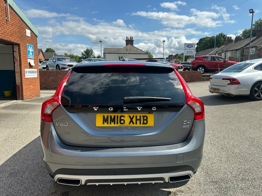 Volvo V60 Cross Country Lux Nav Grey #39