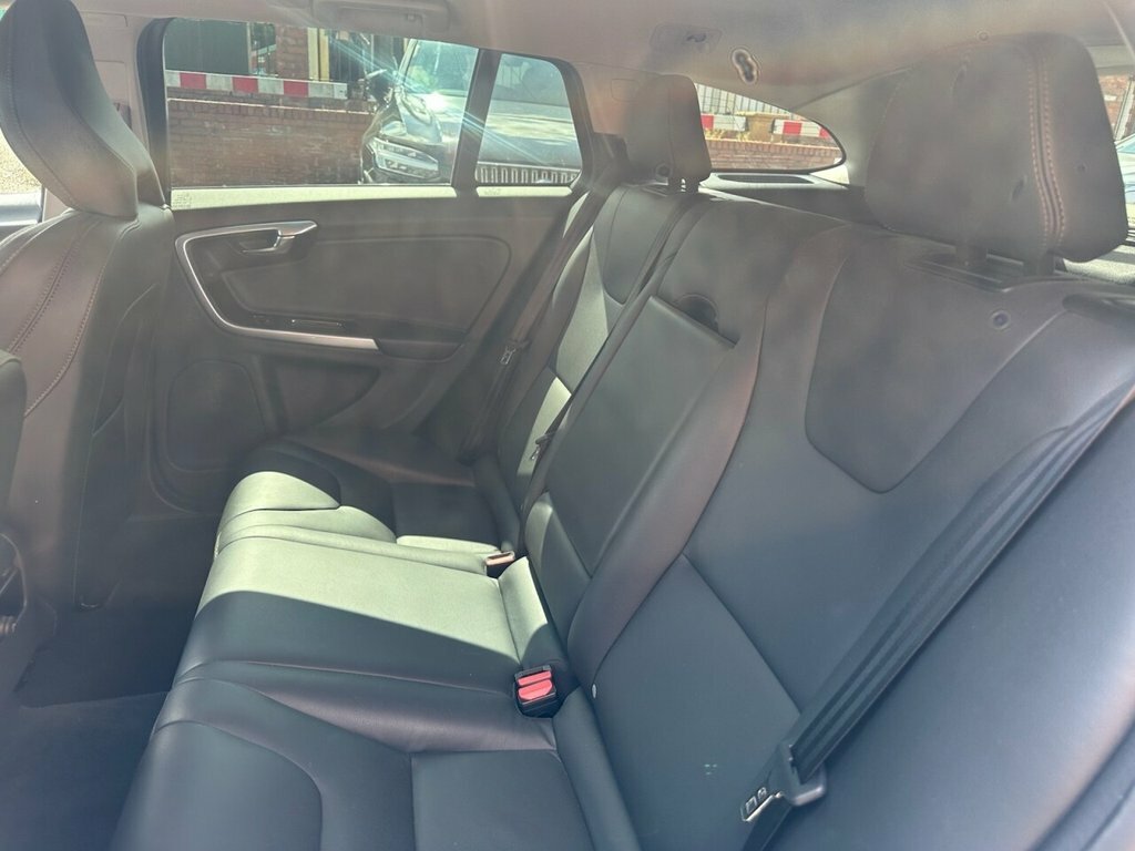 Volvo V60 Cross Country Lux Nav Grey #26