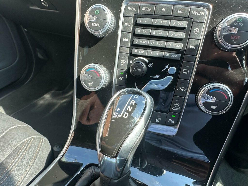 Volvo V60 Cross Country Lux Nav Grey #35