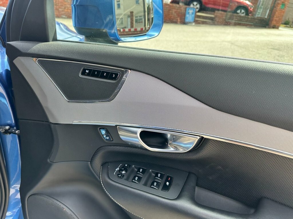 Volvo XC90 2.0H T8 Twin Engine 9.2Kwh Momentum 4Wd Euro Grey #22