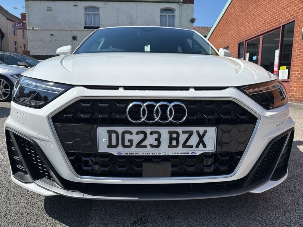 Audi A1 1L S Line White #5
