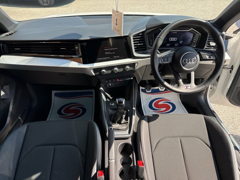 Audi A1 1L S Line White #4