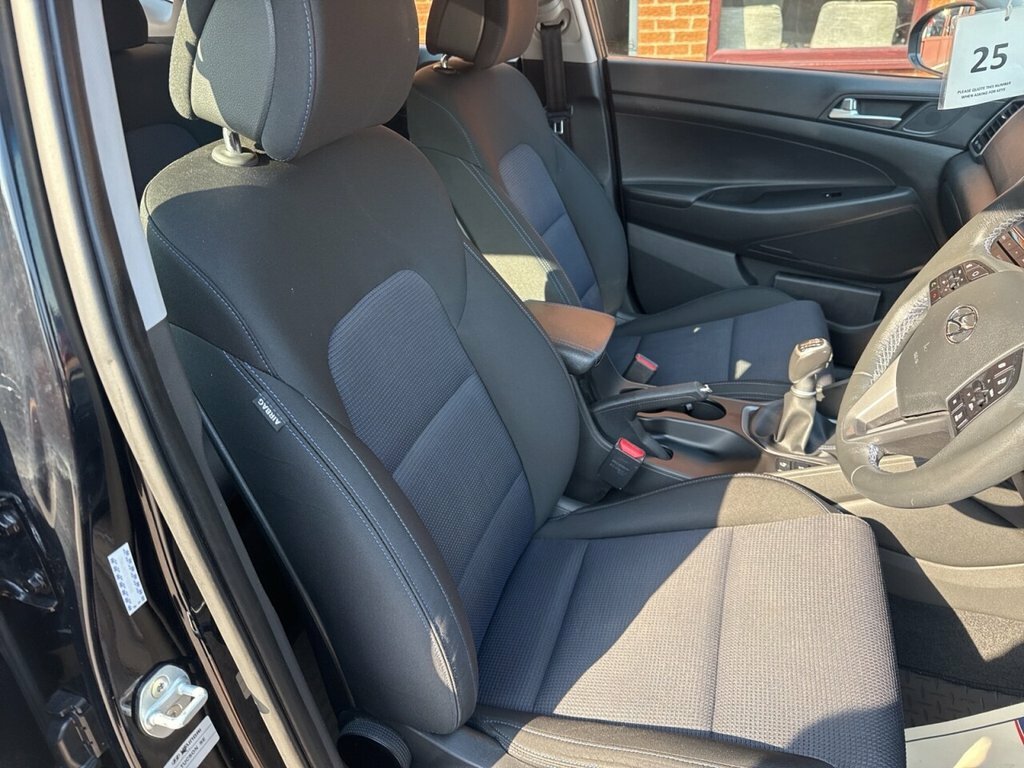 Hyundai Tucson 1.7L Se Nav Black #6