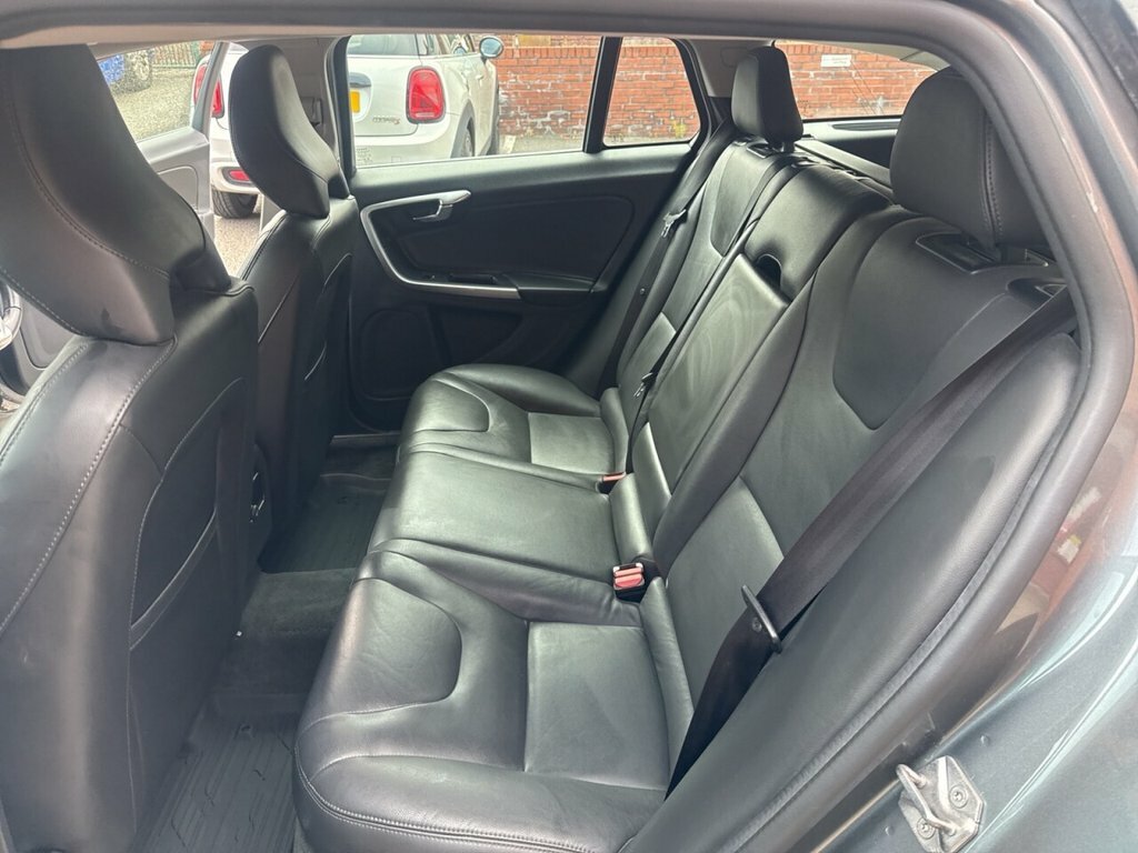 Volvo V60 T4 Se Nav Estate Euro 6 Ss 190 Grey #18