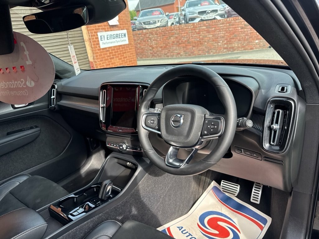 Volvo XC40 1.5L Ultimate Dark YX22JVG Black #4