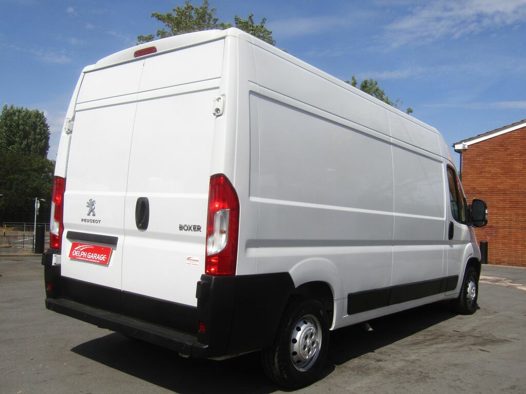 Peugeot Boxer 2.2 Bluehdi 335 Professional Premium Panel Van 5 Grey #9