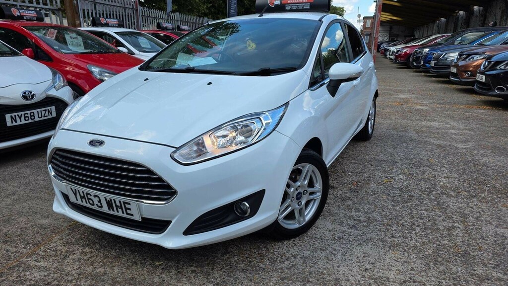 Ford Fiesta 1.0T Ecoboost Titanium X White #1