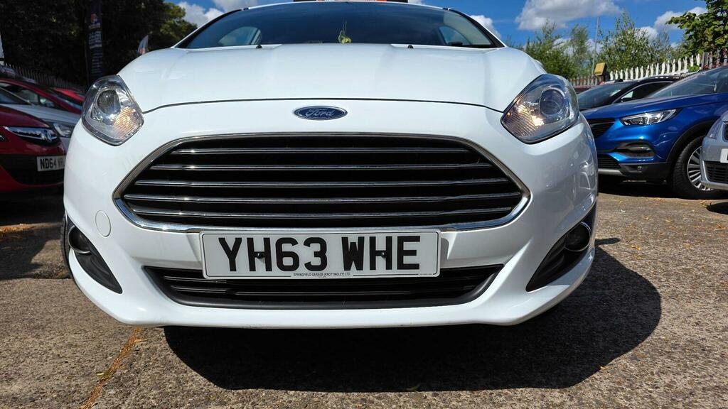 Ford Fiesta 1.0T Ecoboost Titanium X White #12