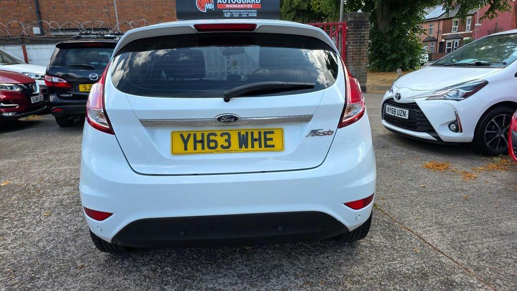 Ford Fiesta 1.0T Ecoboost Titanium X White #13