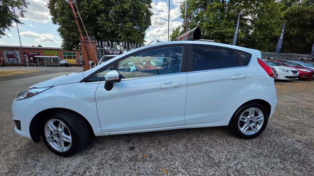 Ford Fiesta 1.0T Ecoboost Titanium X White #17