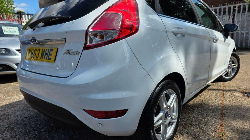 Ford Fiesta 1.0T Ecoboost Titanium X White #5