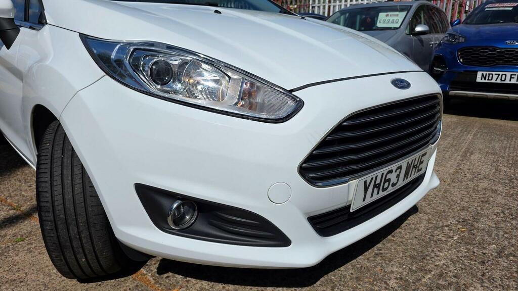 Ford Fiesta 1.0T Ecoboost Titanium X White #8
