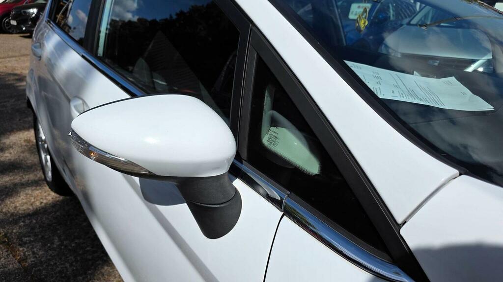 Ford Fiesta 1.0T Ecoboost Titanium X White #9