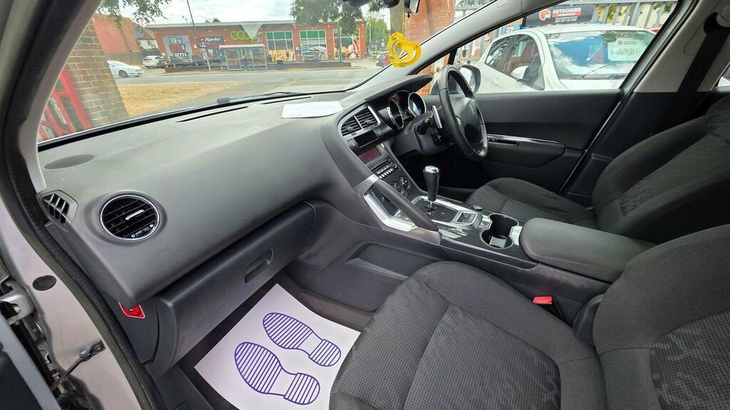 Peugeot 3008 Hdi Active Black #19