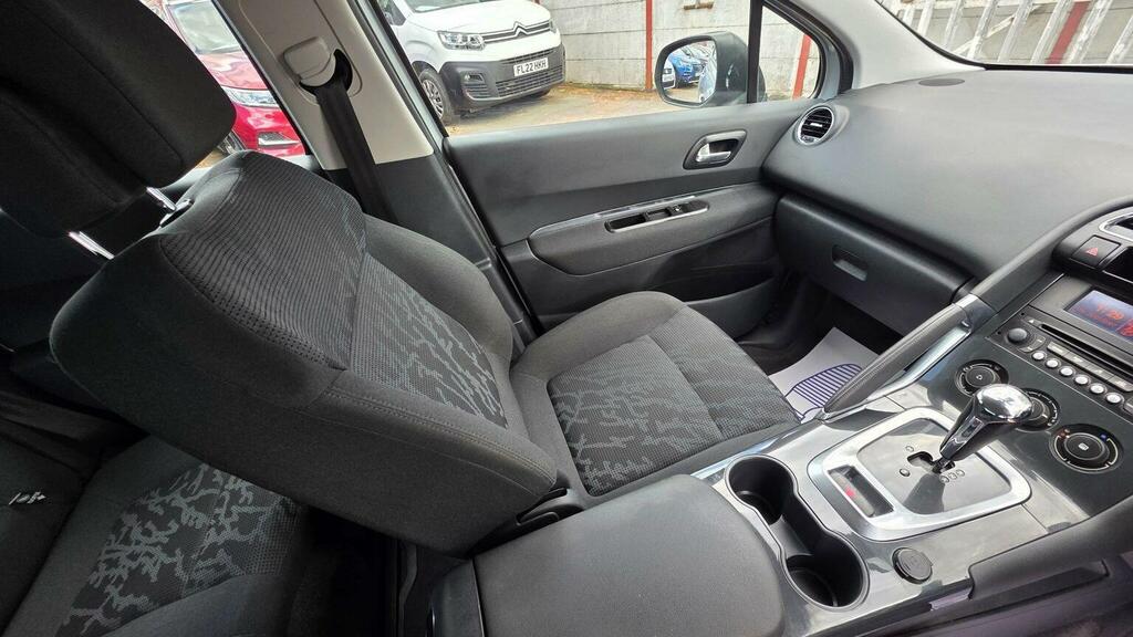 Peugeot 3008 Hdi Active Black #23