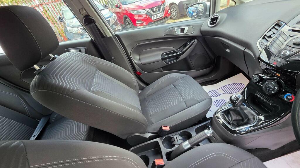 Ford Fiesta 1.25 Style Euro 5 Silver #39