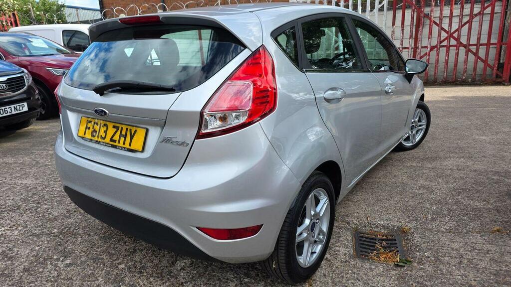 Ford Fiesta 1.25 Style Euro 5 Silver #10