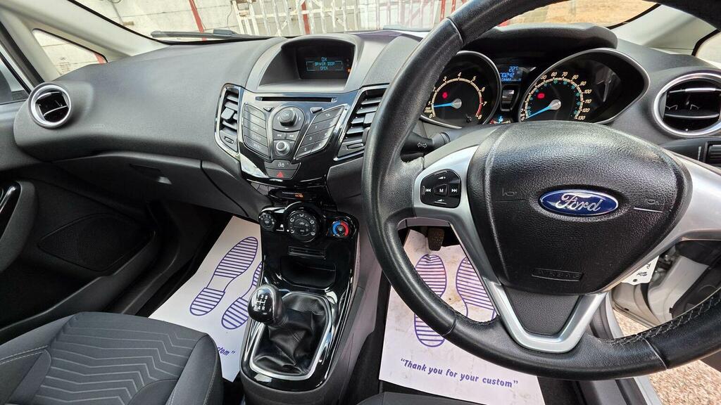 Ford Fiesta 1.25 Style Euro 5 Silver #12