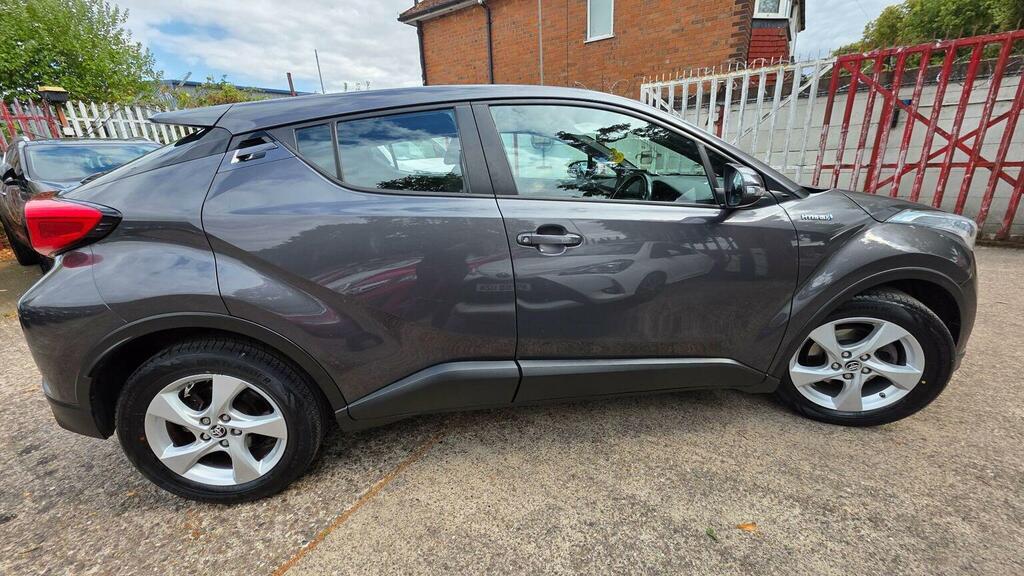 Toyota C-Hr Dynamic Hev Cvt Vvt-i White #15