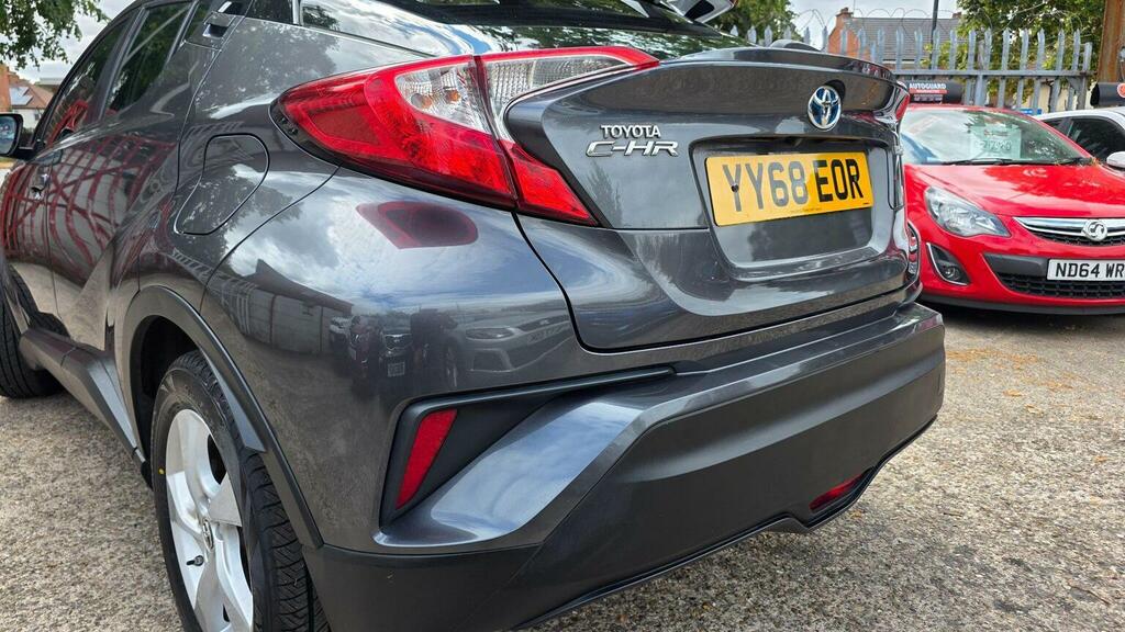 Toyota C-Hr Dynamic Hev Cvt Vvt-i White #6