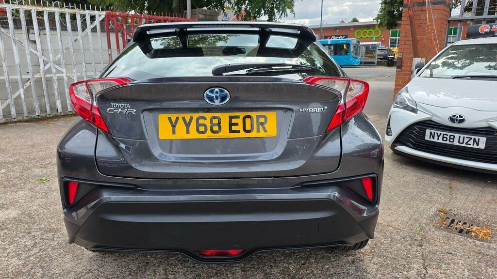 Toyota C-Hr Dynamic Hev Cvt Vvt-i White #9